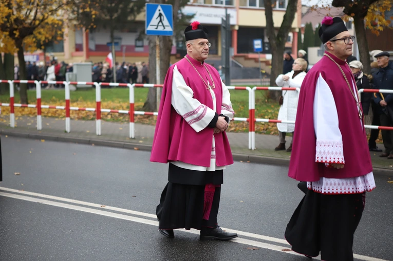 Obchody patronalne diecezji. Procesja z relikwiami św. Wiktorii 