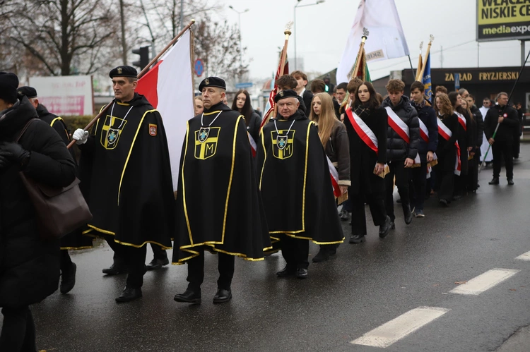 Obchody patronalne diecezji. Procesja z relikwiami św. Wiktorii 