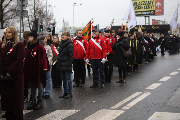 Obchody patronalne diecezji. Procesja z relikwiami św. Wiktorii 