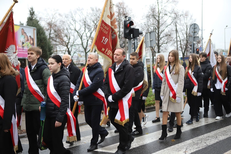 Obchody patronalne diecezji. Procesja z relikwiami św. Wiktorii 