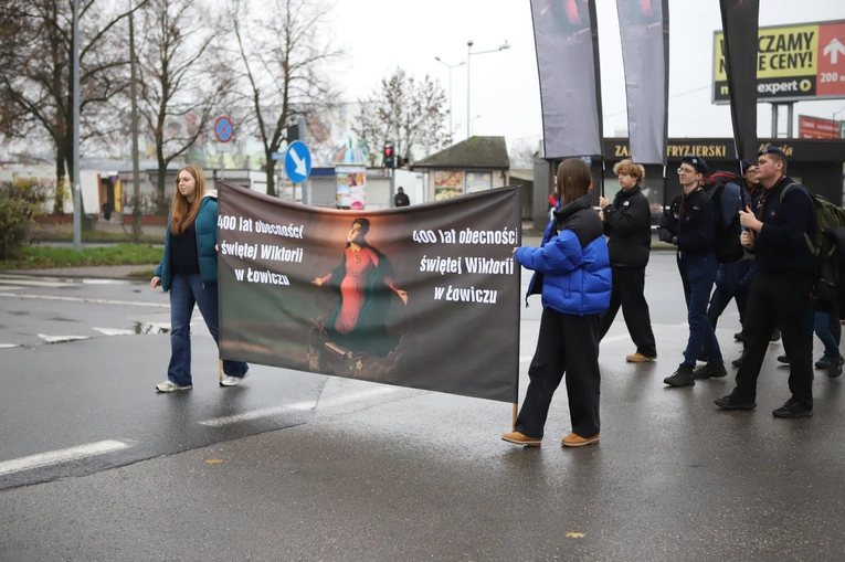 Obchody patronalne diecezji. Procesja z relikwiami św. Wiktorii 