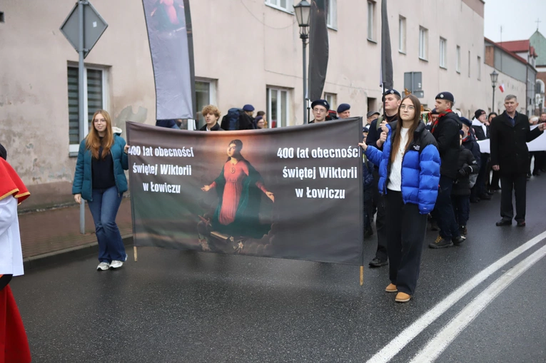 Obchody patronalne diecezji. Procesja z relikwiami św. Wiktorii 