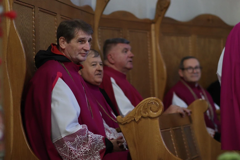 Obchody patronalne diecezji. Procesja z relikwiami św. Wiktorii 