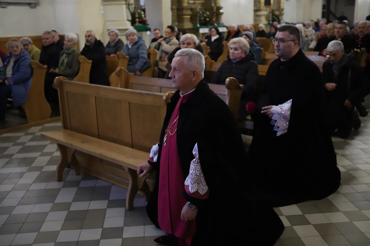 Obchody patronalne diecezji. Procesja z relikwiami św. Wiktorii 