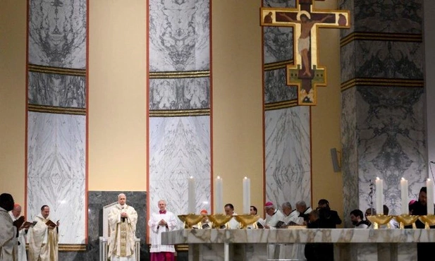 Papież u benedyktynów: szukać Jezusa i do Niego prowadzić