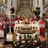 Skarb w naczyniach glinianych