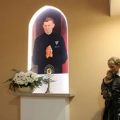 Wprowadzenie relikwii bł. księdza Frelichowskiego 