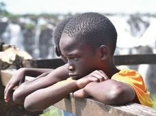 Na ulicy nie ma praw dziecka. Polski misjonarz pomaga dzieciom ulicy w Zambii