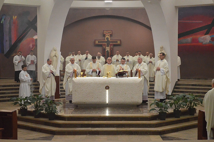 Eucharystia była dziękczynieniem za minione ćwierć wieku.