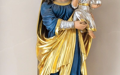 Figura Matki Bożej z kapliczki Panków, obecnie w dębickim kościele klasztornym służebniczek. 