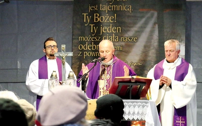 Eucharystii przewodniczył biskup radomski.