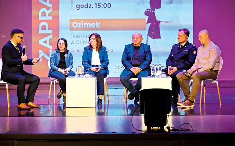 Uczestnicy  debaty podpowiadali, jak przygotować się na przyszłe zagrożenia i kryzysy, również na wojnę. 