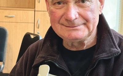 – Brama świętolipska, która zaprasza pielgrzymów, wprowadza w misterium tego świętego miejsca – mówi jezuita.