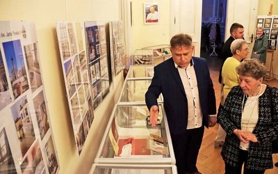 To trzeba zobaczyć. Tak wiele śladów po św. Janie Pawle  II to unikat! Ekspozycja  będzie czynna  do 15 grudnia.