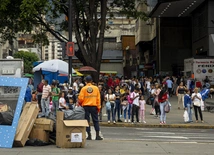 Życie w Caracas toczy się normalnie