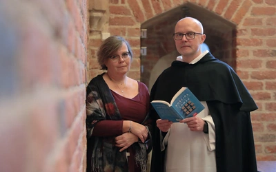 „Między samotnością a wspólnotą”. Zapraszamy na spotkanie z autorami książki „Kościół ostatnich ławek”