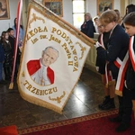 Szkoła Podstawowa im. Jana Pawła II w Trzebiczu ma już 80 lat