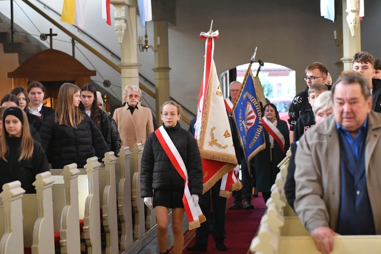 Szkoła Podstawowa im. Jana Pawła II w Trzebiczu ma już 80 lat