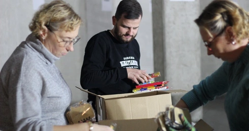 Akcja dobroczynna "Kredkobranie"