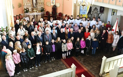 Biskup podziękował szkole z Trzebicza za świadectwo wiary