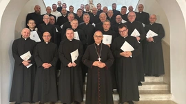 Abp Przybylski wręczył dekrety proboszczowskie