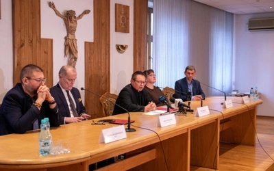 Ruszają prace komisji badającej przypadki nadużyć seksualnych w archidiecezji łódzkiej od 1945 r.