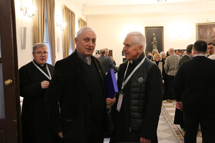 Czwarte obrady plenum Synodu Archidiecezji Wrocławskiej 