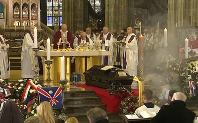 Pogrzeb kard. Duki: świadek wiary aż do końca