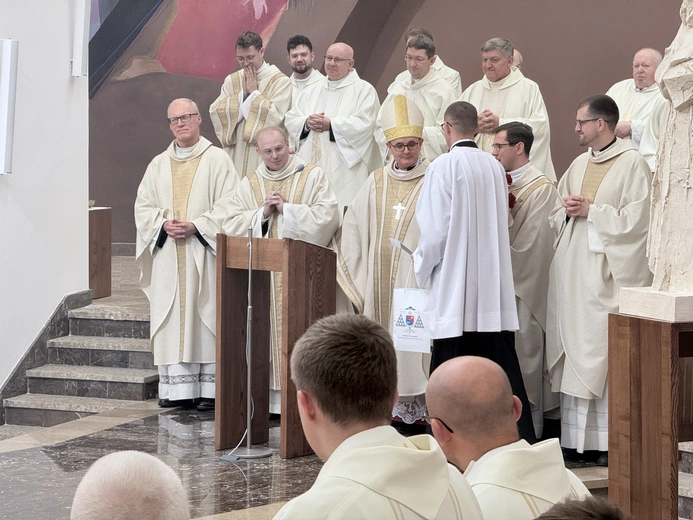 Święcenia prezbiteratu w kościele akademickim