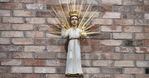 Wnętrze kaplicy pw. Dzieciątka Jezus w Jemielnicy