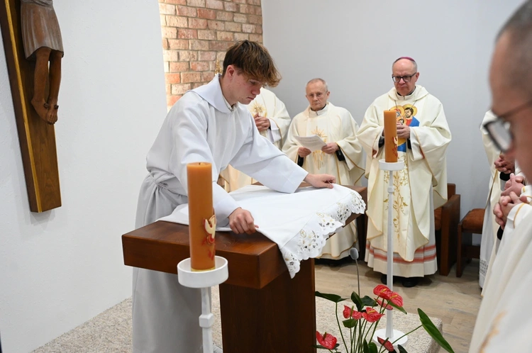 Poświęcenie kaplicy w DTD Nazaret w Jemielnicy