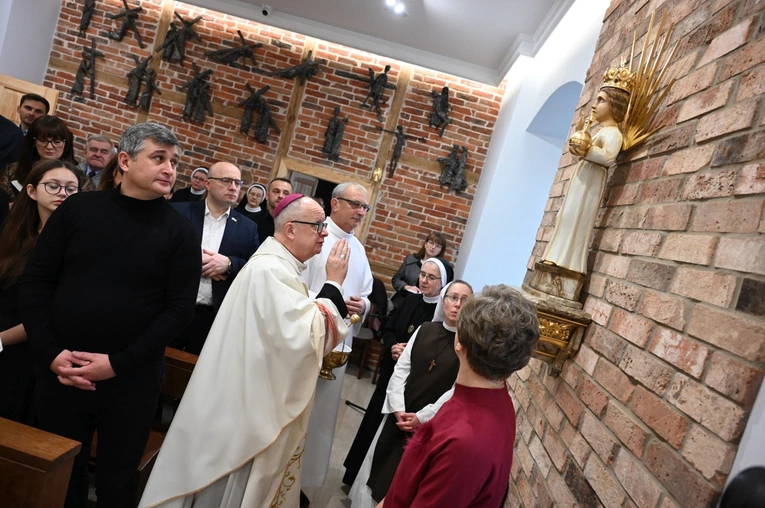 Poświęcenie kaplicy w DTD Nazaret w Jemielnicy