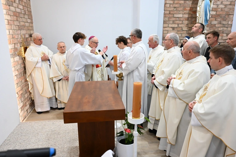 Poświęcenie kaplicy w DTD Nazaret w Jemielnicy