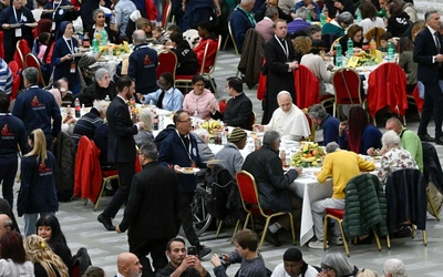 Leon XIV spotkał się na obiedzie z ubogimi