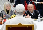Leon XIV spotkał się na obiedzie z ubogimi