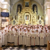 Mało który chłopak w tym dekanacie nie zostaje lektorem