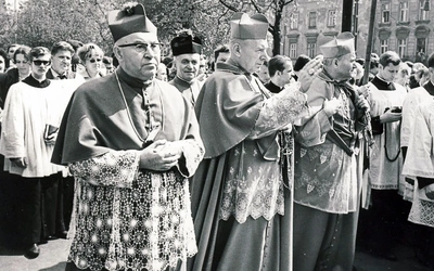 Polscy i niemieccy biskupi we Wrocławiu. To obchody 60. rocznicy listu, w którym padło zdanie: "Przebaczamy i prosimy o przebaczenie"