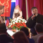 Śpiewanie i koronacja w Ołpinach