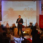 Śpiewanie i koronacja w Ołpinach