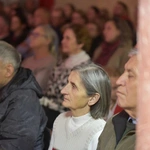 Śpiewanie i koronacja w Ołpinach