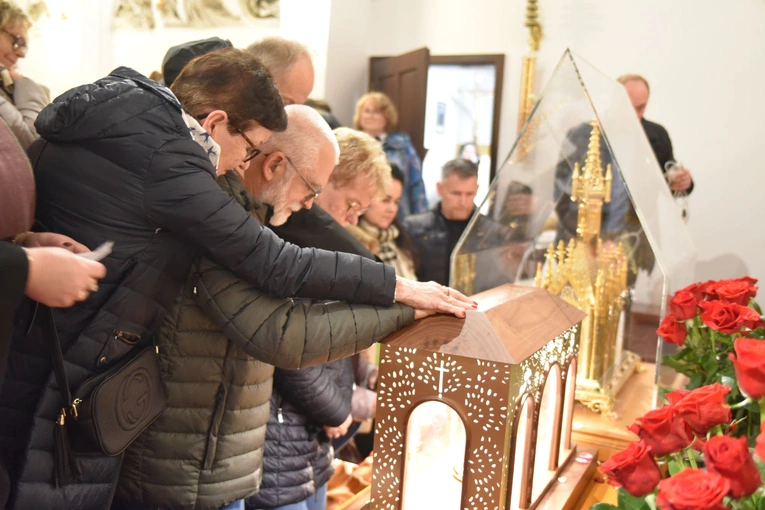 Relikwie św. Teresy od Dzieciątka Jezus i jej rodziców w Tarnowie
