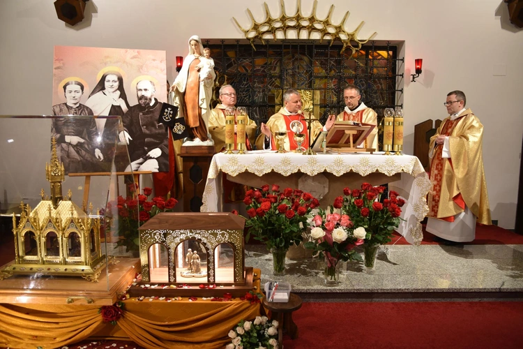 Relikwie św. Teresy od Dzieciątka Jezus i jej rodziców w Tarnowie