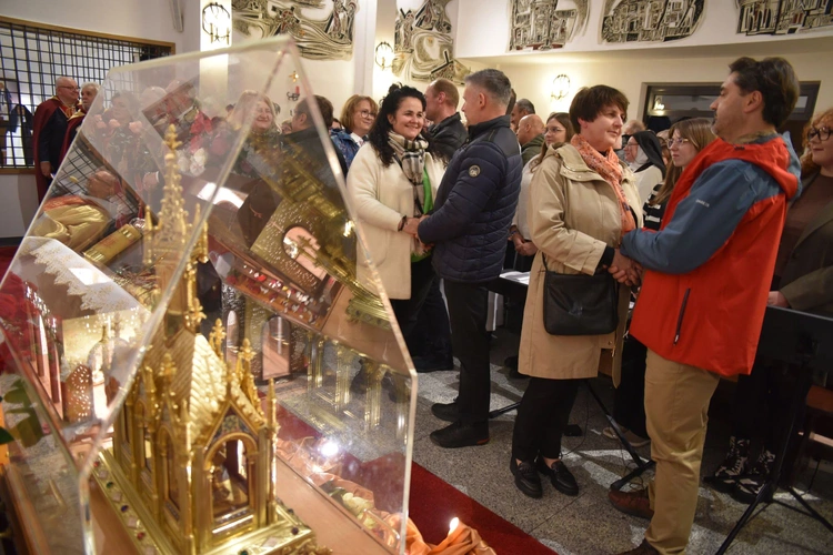 Relikwie św. Teresy od Dzieciątka Jezus i jej rodziców w Tarnowie