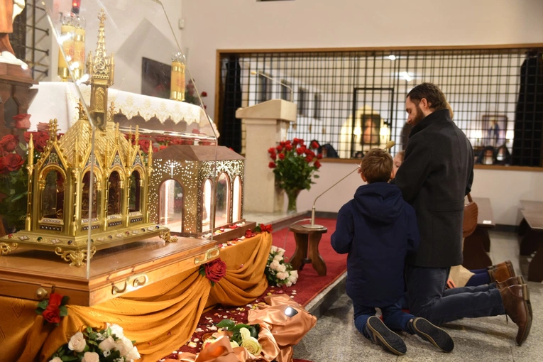 Relikwie św. Teresy od Dzieciątka Jezus i jej rodziców w Tarnowie
