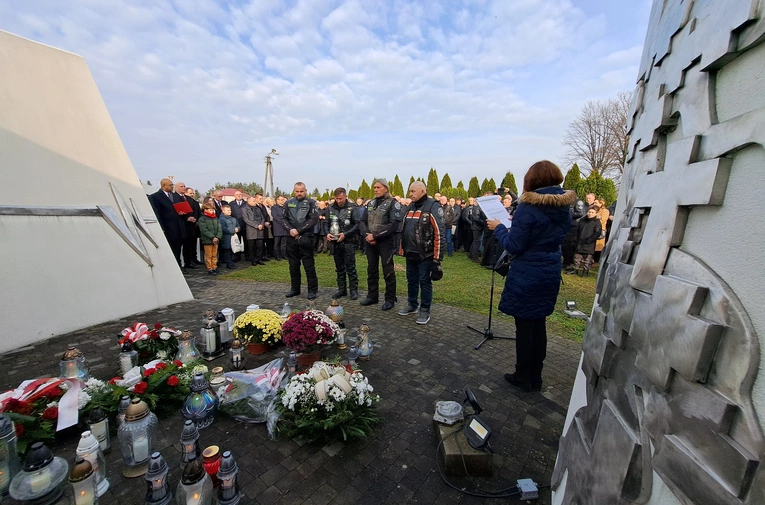 Zabawa. Obchody Światowego Dnia Pamięci Ofiar Wypadków Drogowych