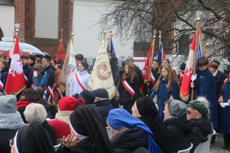 60. rocznica orędzia biskupów polskich do niemieckich. Uroczystości pod pomnikiem kard. Kominka