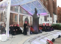 60. rocznica orędzia biskupów polskich do niemieckich. Uroczystości pod pomnikiem kard. Kominka