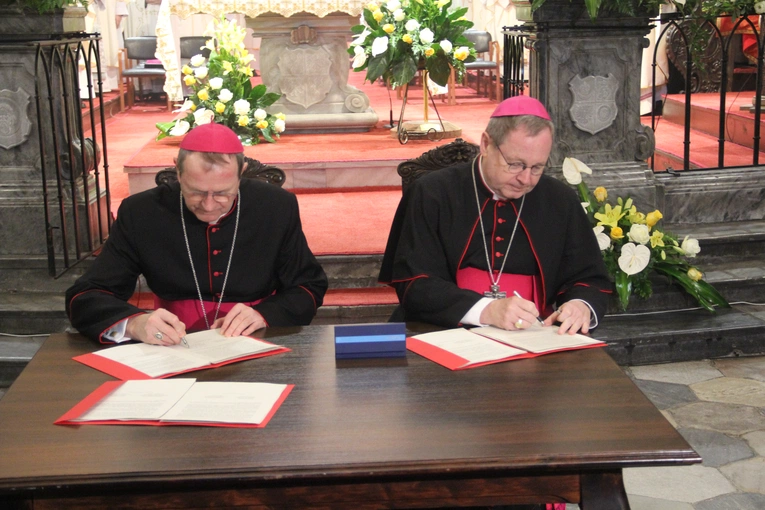 "Odwaga wyciągniętych rąk". Gest sprzed 60 lat, który wciąż zobowiązuje