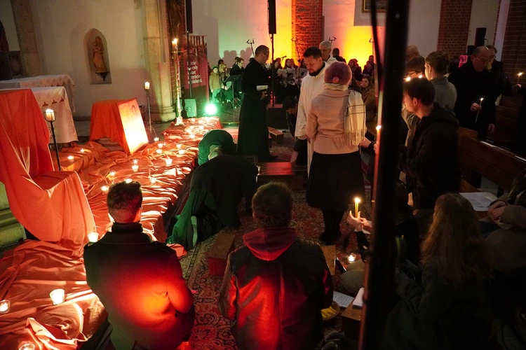 Modlitwa Taizé w ramach obchodów 60. rocznicy orędzia biskupów polskich do niemieckich