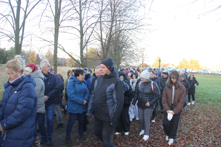 Wał-Ruda. Droga Krzyżowa z bł. Karoliną w 111. rocznicę jej męczeńskiej śmierci